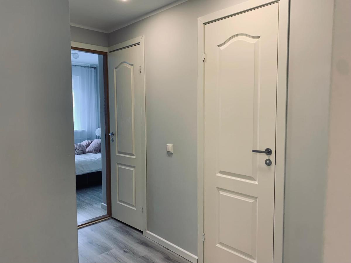You'Ll Love This Large Apartment! Free Parking! Tallinn Buitenkant foto